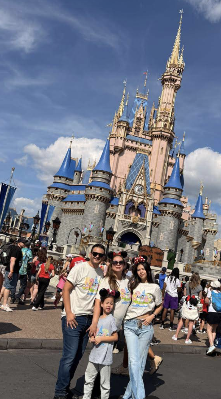 Viajera disfrutando su experiencia en Disney